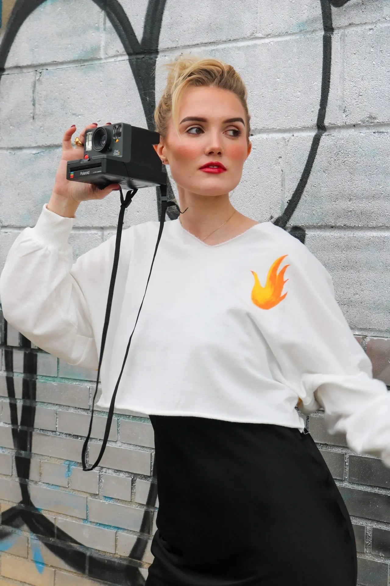 STRAIGHT FIRE Painted Sweatshirt - Rebelle Theory
