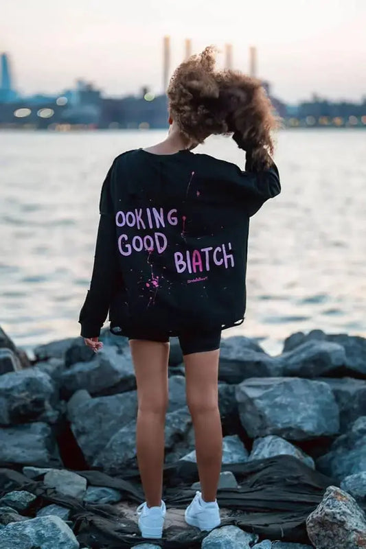 LOOKING GOOD Painted Sweatshirt - Rebelle Theory